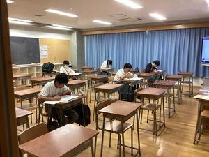�p�ꌟ��