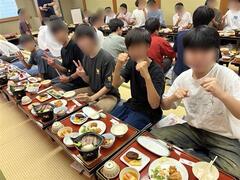 夕食