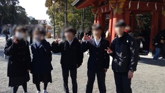 �߉������{