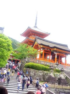 京都清水寺へやってきました