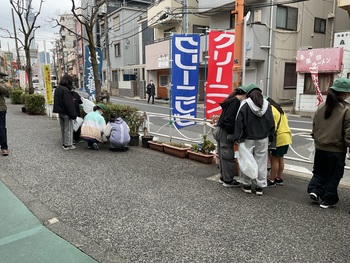 �Z�N���̃{�����e�B�A����