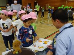 �p��^�C��