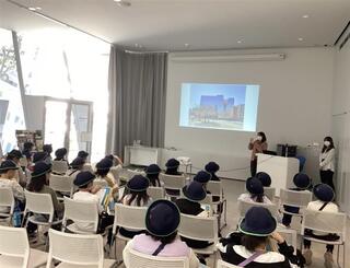 ���݂��k�֔��p�ق̗l�q