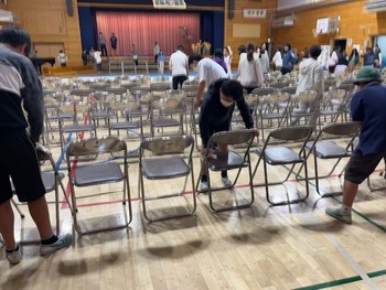 学芸発表会会場準備