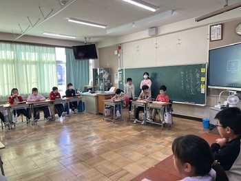 学級会での話し合い