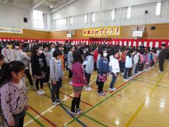 �W������